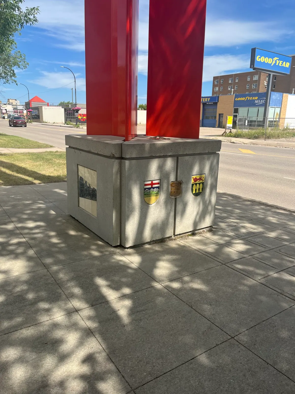 Alberta and Saskatchewan crests at the Lloydminster border marker
